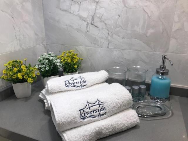 布拉格埃夫格拉德Riverside Apart公寓 外观 照片