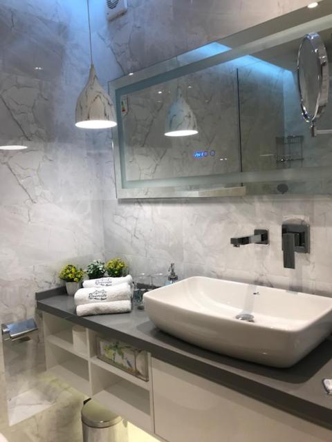 布拉格埃夫格拉德Riverside Apart公寓 外观 照片